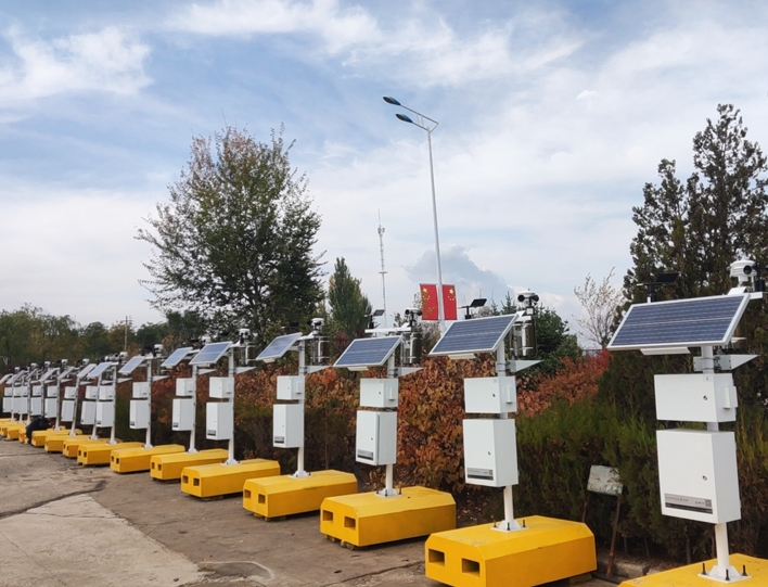 中國(guó)神華哈爾烏素煤礦移動(dòng)式氣象站